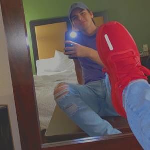 Meet your Posher, Kendall